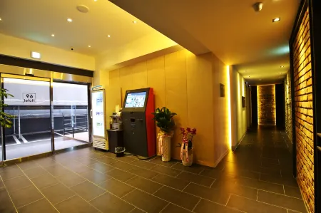 Cheonan Hotel 69 Отели рядом с достопримечательностью «Hoseo University, Cheonan Campus»