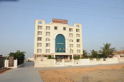 Daksh the Madhuvan Suites Dwarka Hotels in Devbhoomi Dwarka