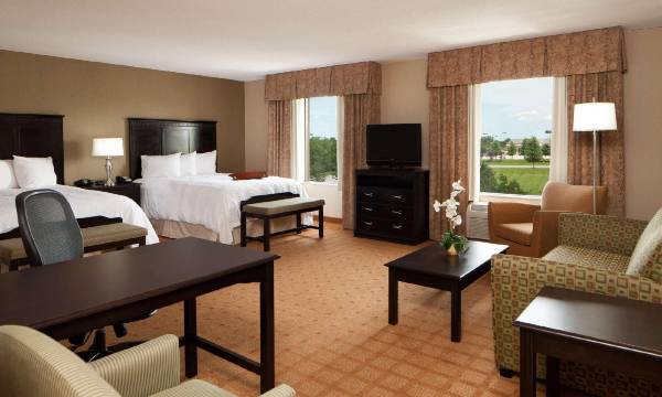 Hampton Inn & Suites Chicago/St. Charles