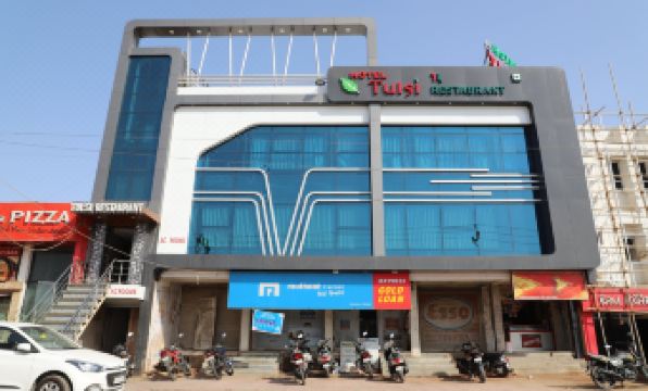 Tulsi Hotel - Housity