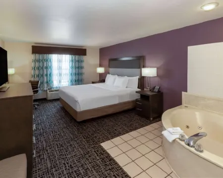 La Quinta Inn & Suites by Wyndham Rockwall Hotels in Rockwall County