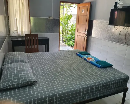 Taman Paradise Homestay Hotels in Sambikerep