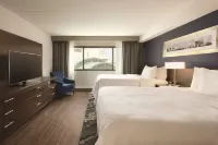 Embassy Suites by Hilton Indianapolis Downtown - شرفة