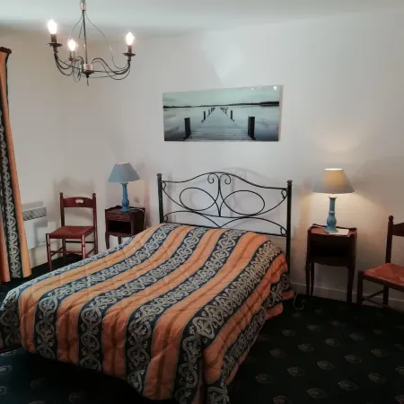 Charming Chalet with Swimming Pool in Quend Hotels in Quend