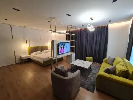 Regina City Hotel & Spa Отели в г. Влёра