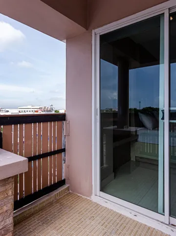 รูปภาพของลาติน การ์เดน