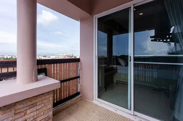 รูปภาพของลาติน การ์เดน