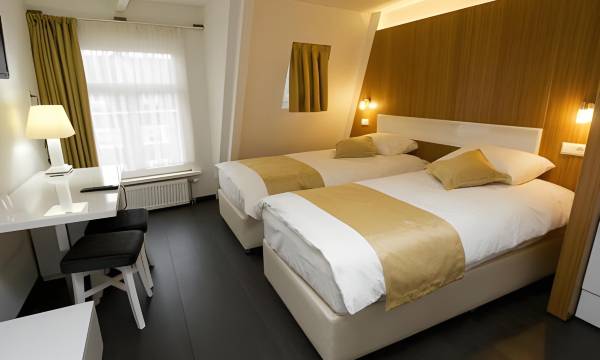 Hotel Larende