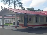 Red Carpet Inn Starke Hotels near Walgreens