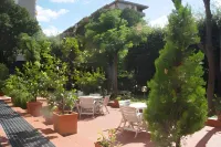 Hotel Raffaello Hotel dekat Florence "Amerigo Vespucci" Airport