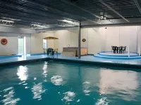 Travelodge by Wyndham Amherst - piscina