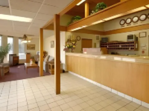 Costa Mesa Inn - Newport Beach Area