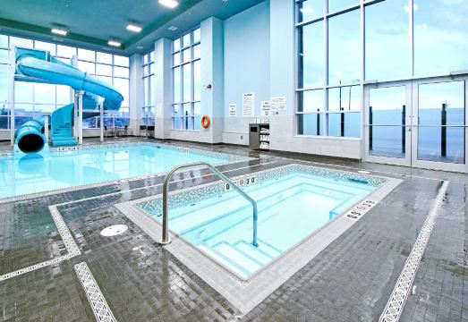 홀리데이 인 수영장