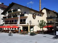 Hotel Zum Goldenen Hirsch Các khách sạn ở Sonthofen
