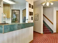 Econo Lodge Oacoma Hotels in Lyman County