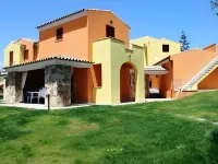 Residence SardegnaSummer Li Mori فنادق في Budoni