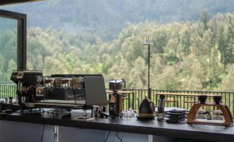Manis Ae Cabin & Resto Bromo 썸네일