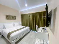 Flamingo Ceria - Hot Tub