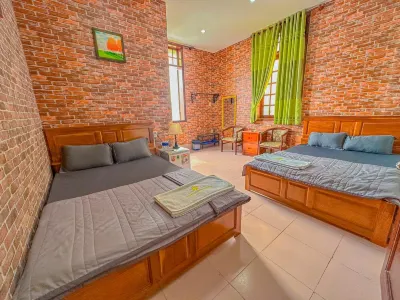 Hoang Son's Home