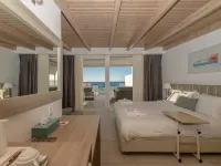 Iakinthos, Tsilivi Beach Hotels in Planos