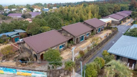 Bijarim Healing Pension Отели рядом с достопримечательностью «Kimnyoung Maze Park»