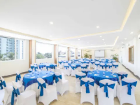 Sidra Pristine Hotel and Portico Halls โรงแรมในโคจิ