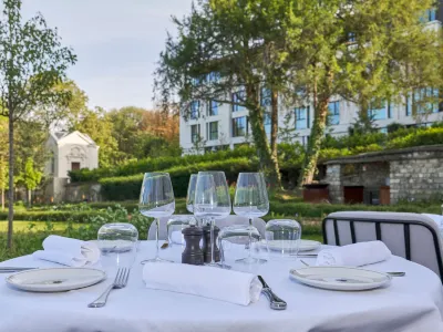 Domaine Reine Margot Paris Issy MGallery Collection Hotels in Issy-les-Moulineaux