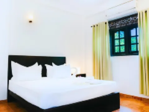 The Ivy Lake โรงแรมในอนุราธปุระ