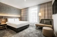 Holiday Inn Express & Suites Sunshine Coast Hotels in Twin Waters