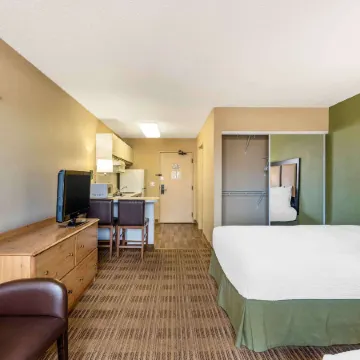 Extended Stay America Select Suites - Chicago - Naperville - East