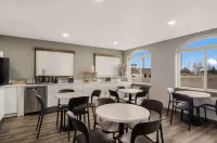 Econo Lodge Scottsbluff Hotels in Scottsbluff