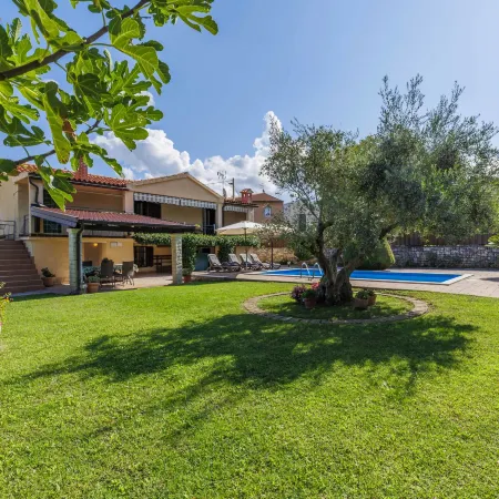 Villa Maria