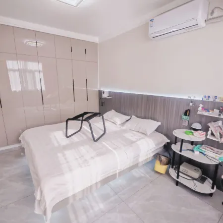 YZMS Apartment (Luzhou Road) Отели рядом с достопримечательностью «Zhenxing Square»