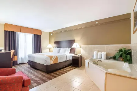 Quality Inn North Conway Отели в г. Center Conway