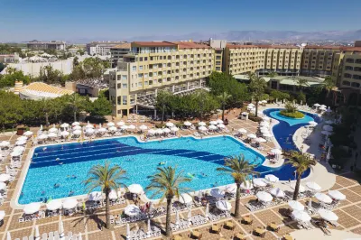 Selectum Family Resort Side Отели рядом с достопримечательностью «Sorgun Titreyengöl»