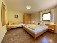 Gorgeous Chalet with Hot Tub in Tyrol