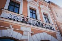 City Boutique Hotel Reghin Hoteles cerca de Xedex Trade