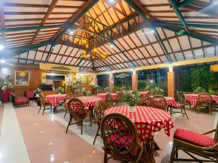 Hotel Talenta 3 Отели рядом с достопримечательностью «Университет Гаджа Мада»