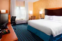 Fairfield Inn & Suites Cumberland Hotels in Cumberland