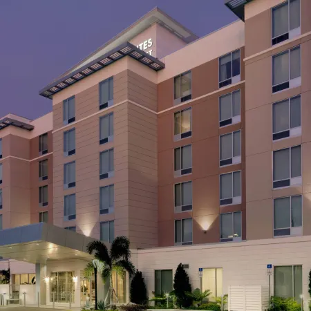TownePlace Suites Orlando Downtown Отели рядом с достопримечательностью «Озеро Эола Парк»