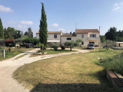 Chambre et Salon Privé en Provence