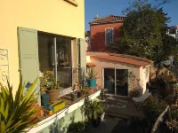 Maison en Fond de Jardin Dans un Vallon Près de la Corniche Hotels in 7th arrondissement of Marseille