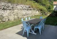 Historic Downtown Hermann Getaway-Walk to Wineries, Shops and Restaurants!