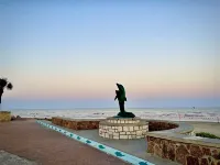 Quiet & Cozy: Close to Galveston Bay & Kemah , Galveston &  NASA Space center