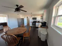 Charming 3-bedroom house "Cavern" with tons of amenities in Cave City.