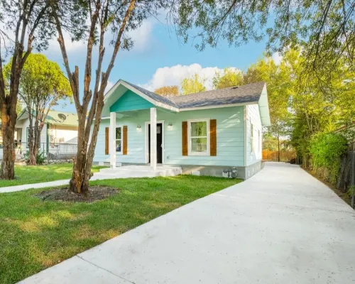 Cozy, Super Clean Home near Downtown/Riverwalk/ FT Sam Houston/ Alamodome/ ATT Hotels near Monterrey Park