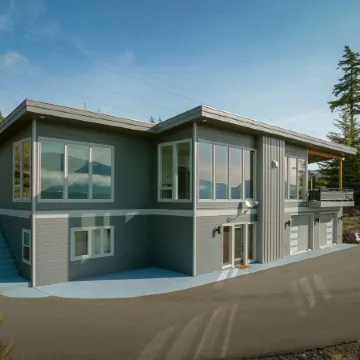 Epic Columbia River views * New Modern Home in the heart of the gorge.