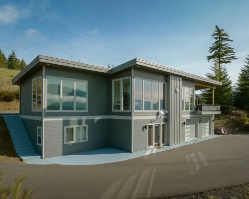 Epic Columbia River views * New Modern Home in the heart of the gorge. Hotels in Carson