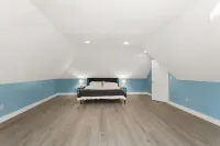 Tides' Reach - Private Waterfront King Beds