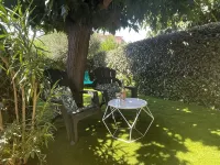 MINI VILLA 2 /4 pers. terrace, garden, private covered parking AND COMMON SWIMMING POOL